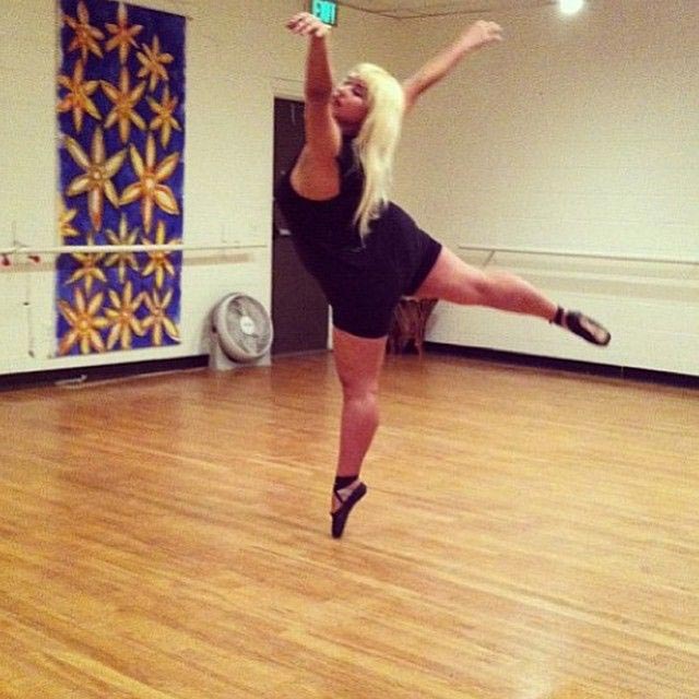 Илиана Вера,Iliana Vera, балерина размера плюс