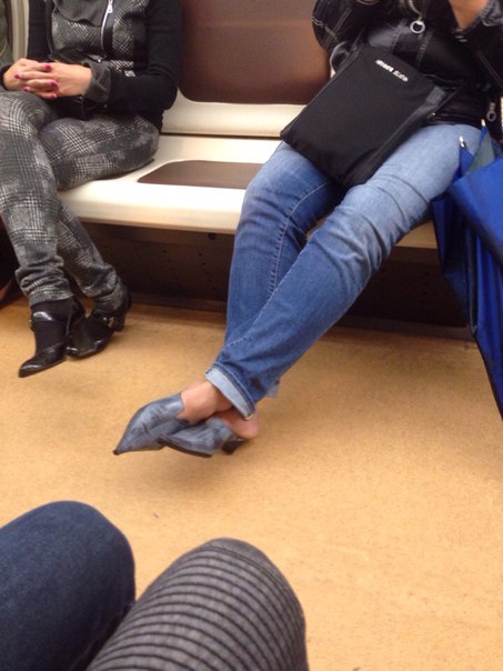 мода петербургского метро, мода метро, модники в транспорте, странные пассажиры метро 