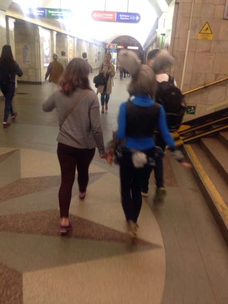 мода петербургского метро, мода метро, модники в транспорте, странные пассажиры метро 