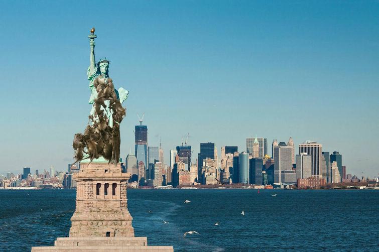 Когда игнорируешь знак Обезьян не кормить, обезьяны залезли на парня, обезьяны фотожабы, битва фотошоперов обезьяны