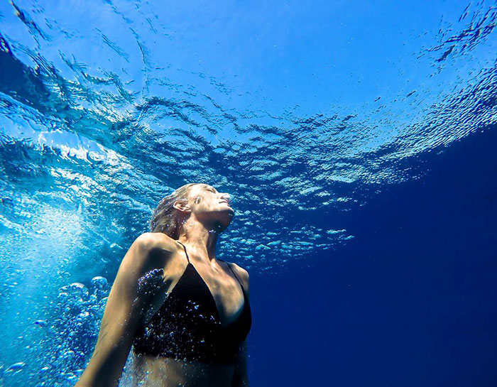 шведский пилот занимается йогой по всему миру, шведский пилот интернет звезда, Мария Петтерссон