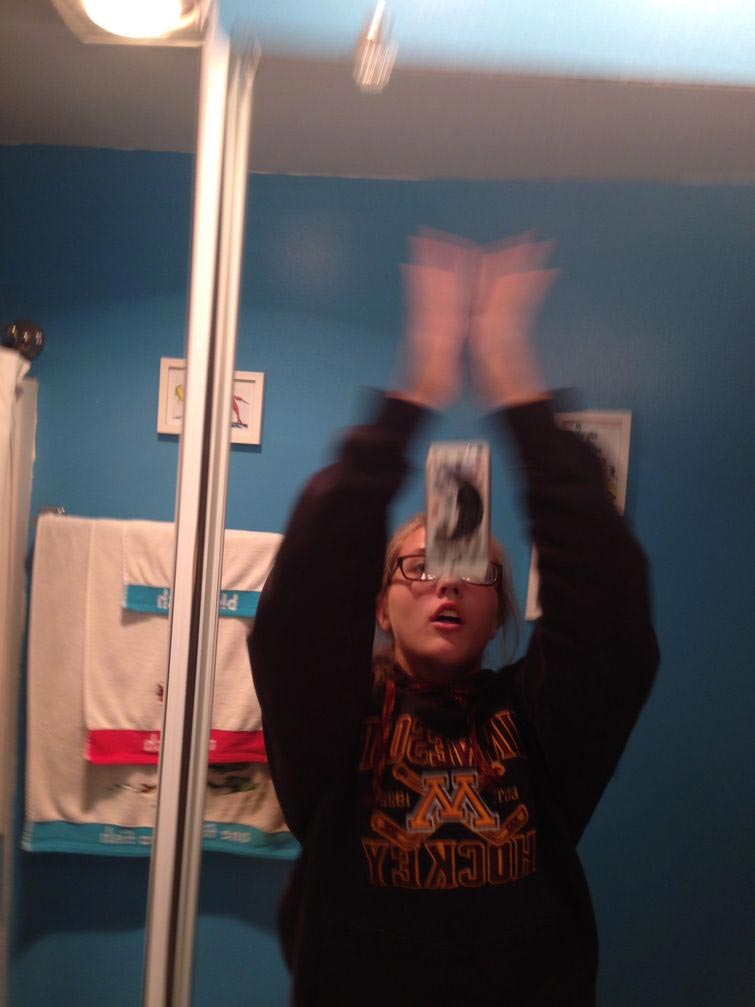 Хлопни в ладоши во время селфи, selfie  self-fiving