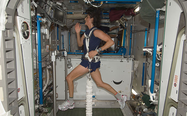 что нельзя делать в космосе