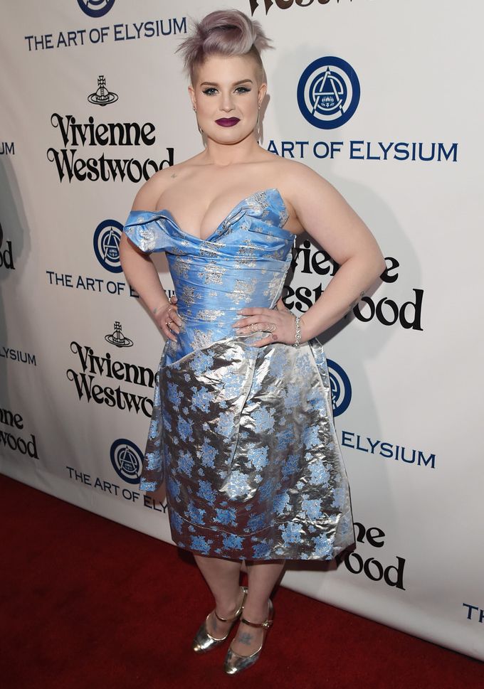 нелепые наряды звёзд, безвкусные наряды знаменитостей