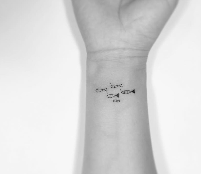 Потрясающе нежные крошечные татуировки, состоящие из одних тонких линий от корейского мастера крошечные татуировки от корейского мастера, минималистичные тату