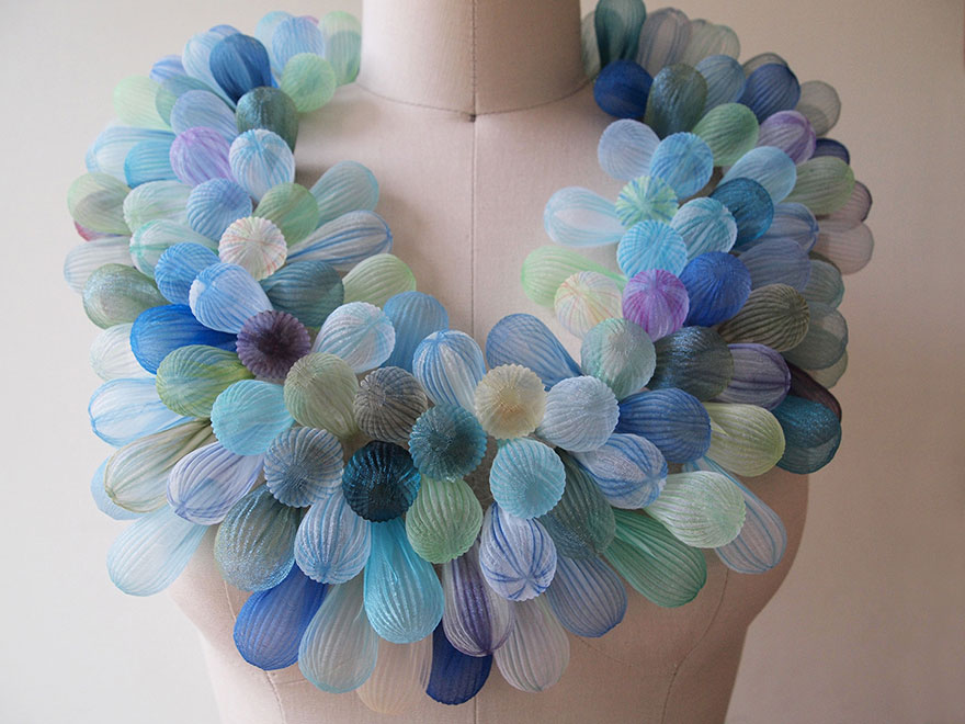 украшения из полупрозрачной ткани от японского мастера, морские украшения, Марико Кусумото, Mariko Kusumoto