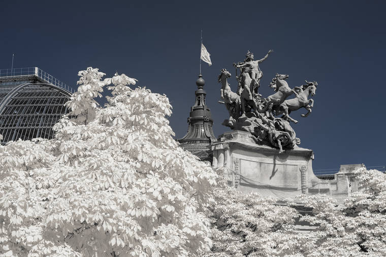 Париж в инфракрасном диапазоне, фотограф Пьер-Луи Феррер