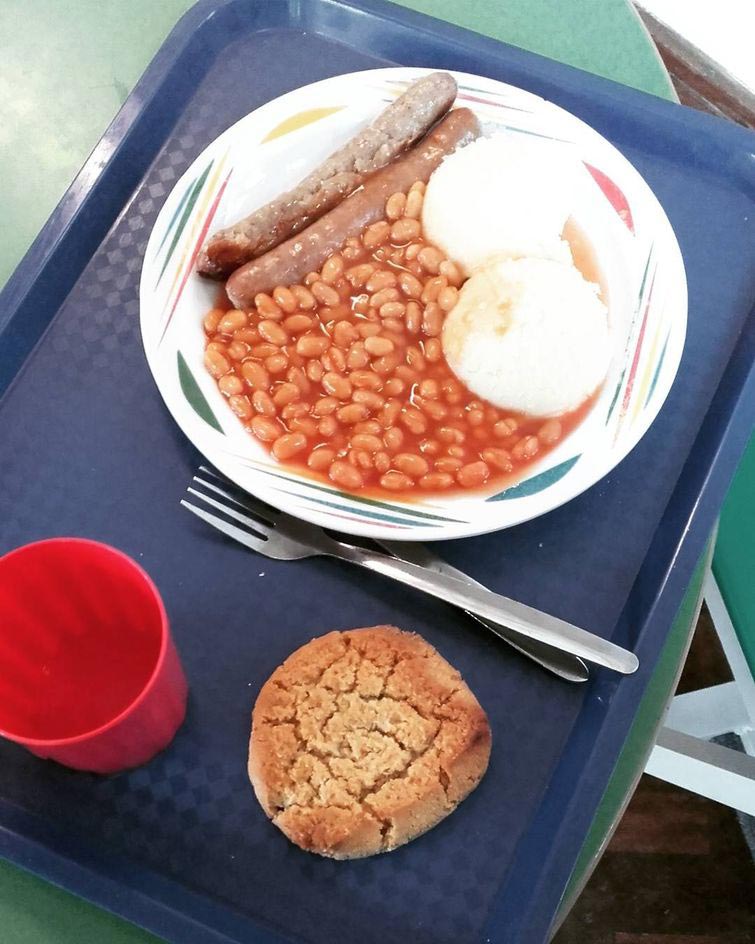 Как выглядят школьные обеды из 15 стран мира Как выглядят школьные обеды в странах мира, как кормят школьников в разных странах мира