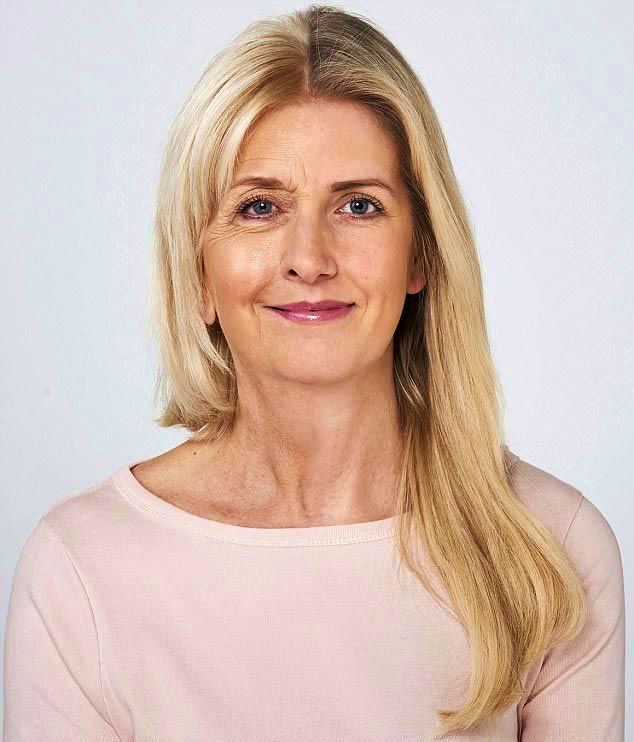 Проект, доказывающий, что каждая женщина с возрастом превращается в свою мать женщина с возрастом превращается в свою мать, каждая женщина копия своей матери