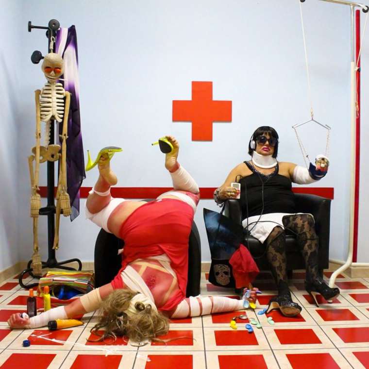 попой кверху, упавшие люди, люди упали, IN EXTREMIS, Сандро Джордано, Sandro Giordano