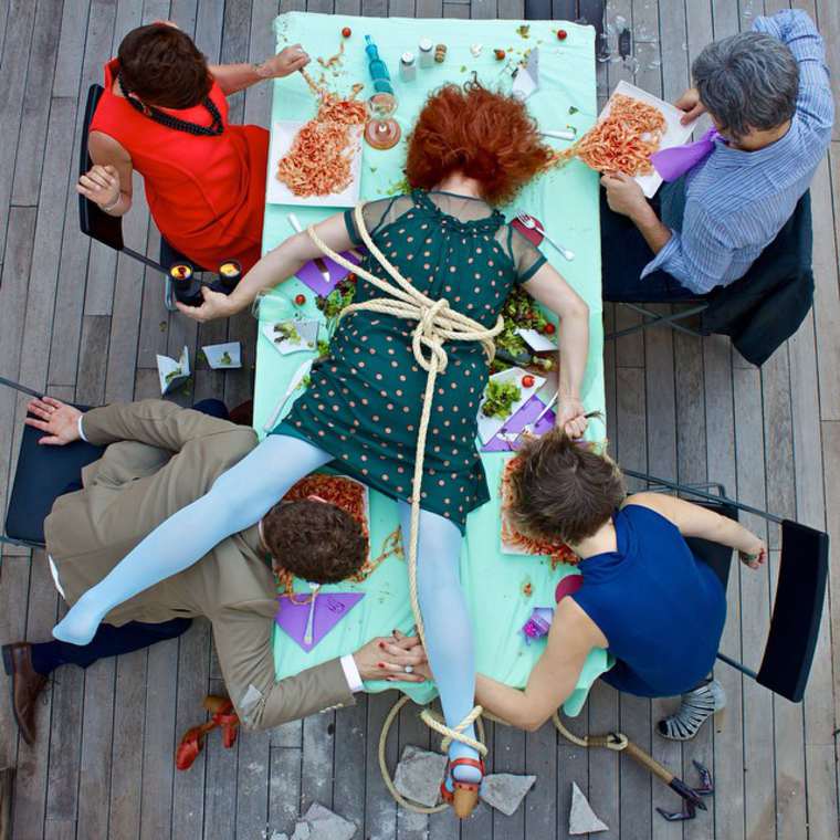 попой кверху, упавшие люди, люди упали, IN EXTREMIS, Сандро Джордано, Sandro Giordano