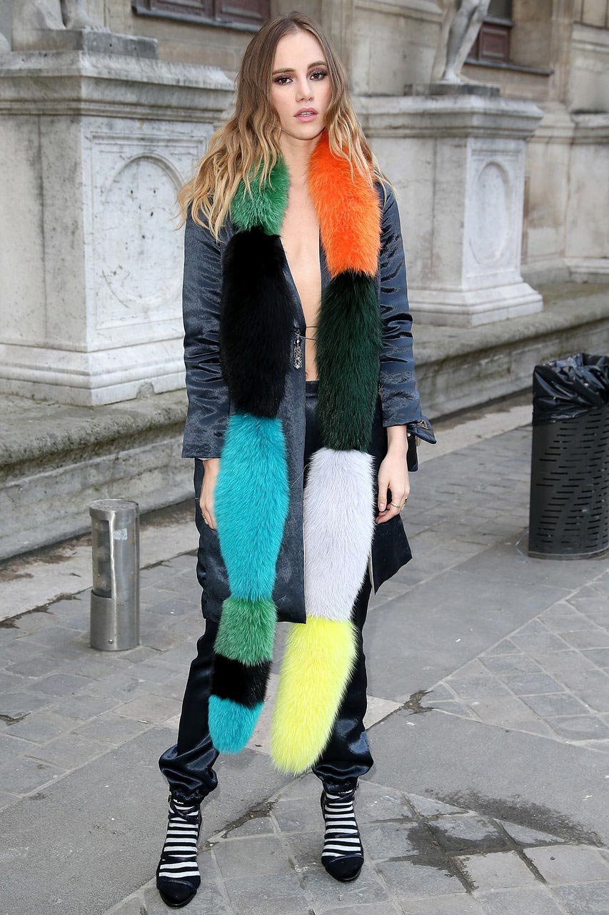 Самые нелепые и безвкусные наряды знаменитостей за первую половину апреля нелепые наряды звёзд, безвкусные наряды знаменитостей