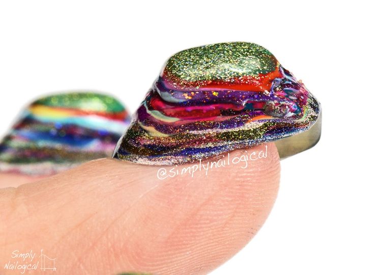 Девушка нанесла на свои ногти 116 слоёв лака, 116 слоёв лака, #polishmountain