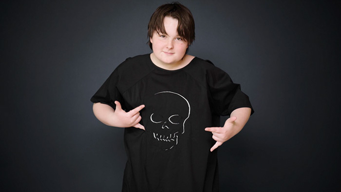 Дизайнеры создали модные больничные халаты, Ward+Robes