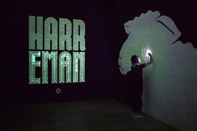 Светящиеся в темноте граффити, Reskate Arts & Crafts, граффити люминесцентная краска