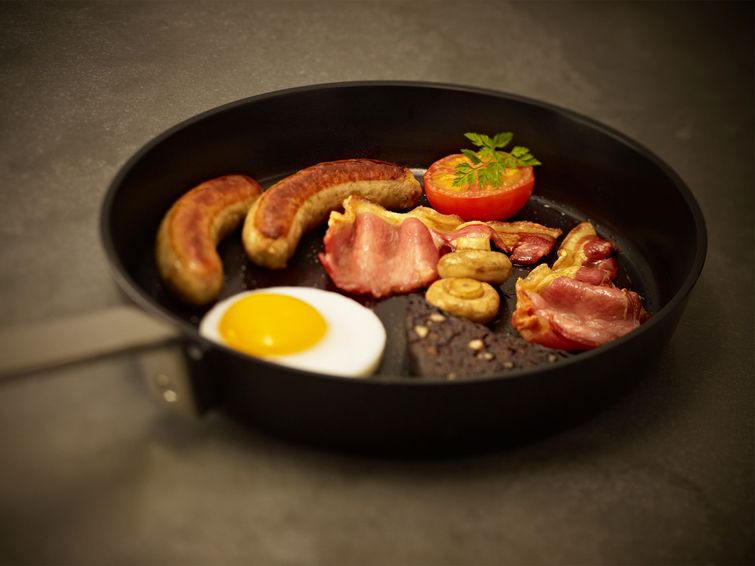 10 коварных продуктов, которые портят вашу кожу продукты которые портят кожу, еда вызывающая прыщи