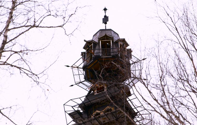 хижина высотой 55 метров, хижина в Аляске высота 55 метров, Филипп Вайднер, Phillip Weidner