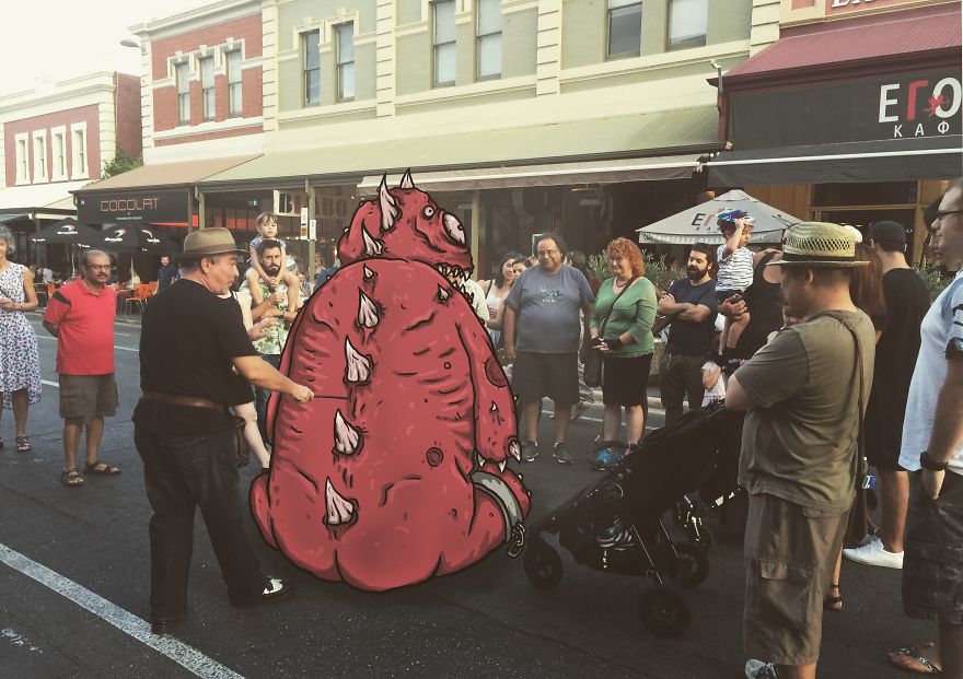 Художник добавляет монстров в повседневные сцены жизни, Jasper St Aubyn West