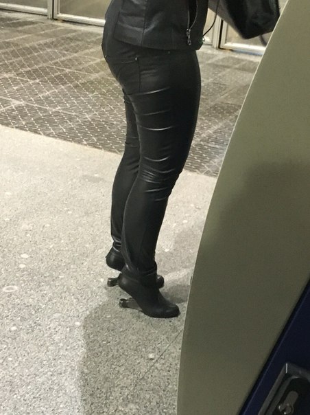 мода петербургского метро, мода метро, модники в транспорте, странные пассажиры метро 