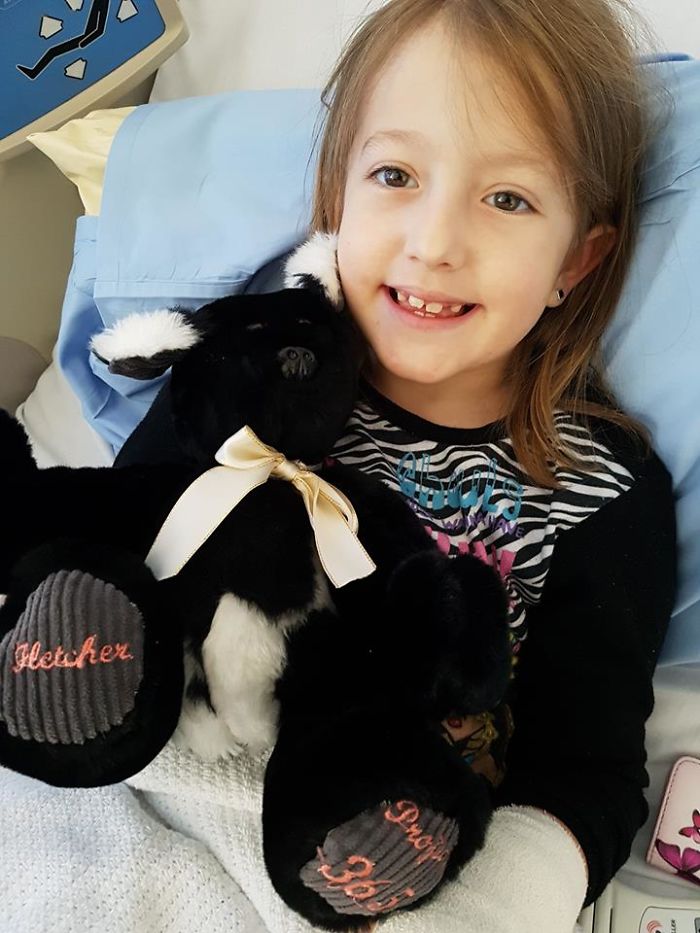 12-летний мальчик научился шить, чтобы сделать более 800 игрушек для больных детей 12-летний мальчик шьёт для больных детей, мальчик шьёт игрушки детям, Кэмпбелл Римесс