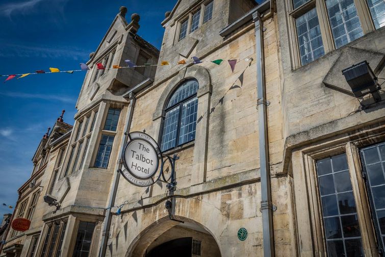 отели с призраками, отели с приведениями 