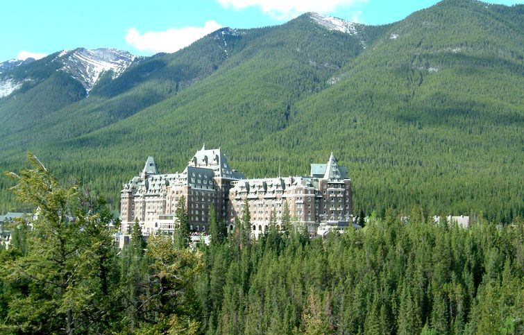 отели с призраками, отели с приведениями 