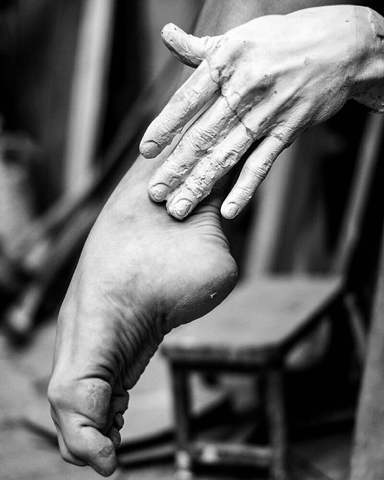 Мощные закулисные фотографии артистов балета глазами российского фотографа изнанка балета, цена аплодисментов, Дарьяна Волкова, балет глазами русской балерины