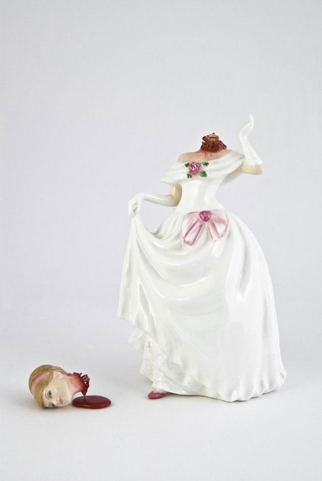  Джессика Харрисон,Jessica Harrison, кровавые фарфоровые фигурки, татуированные фарфоровые фигурки