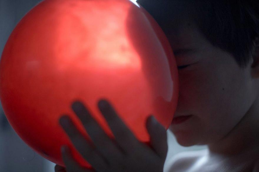 привычки сына аутиста, привычки мальчика аутиста, ECHOLILIA, Тимоти Арчибальд, Thimothy Archibald