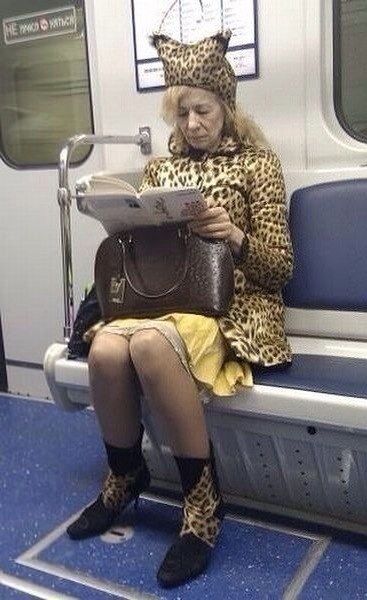 мода петербургского метро, мода метро, модники в транспорте, странные пассажиры метро 