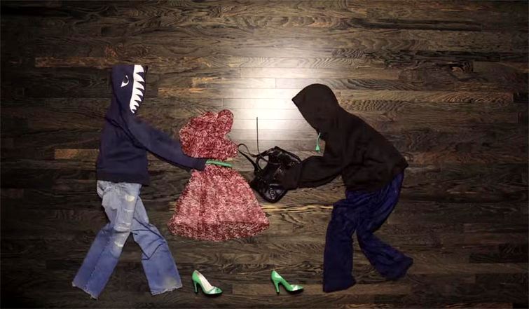 короткометражный экшн, короткометражка одежда на полу, короткометражка SHINY 