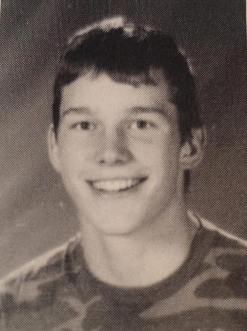 Школьные фотографии голливудских знаменитостей или фото звёзд из ежегодников Школьные фотографии голливудских знаменитостей, Школьные фотографии звёзд Голливуда, фотографии их ежегодников голливудских знаменитостей