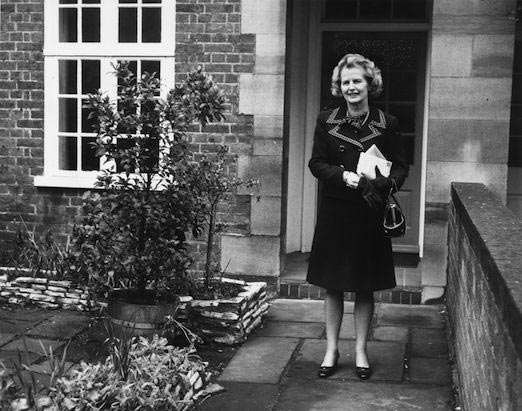 Почему на женских штанах и джинсах нет функциональных карманов почему нет карманов на женских штанах, почему нет карманов на женских джинсах