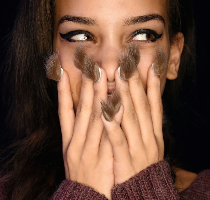 Пушистые ногти — новый безумный тренд, завоевавший интернет Пушистые ногти, Furry Nails