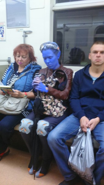 мода петербургского метро, мода метро, модники в транспорте, странные пассажиры метро 