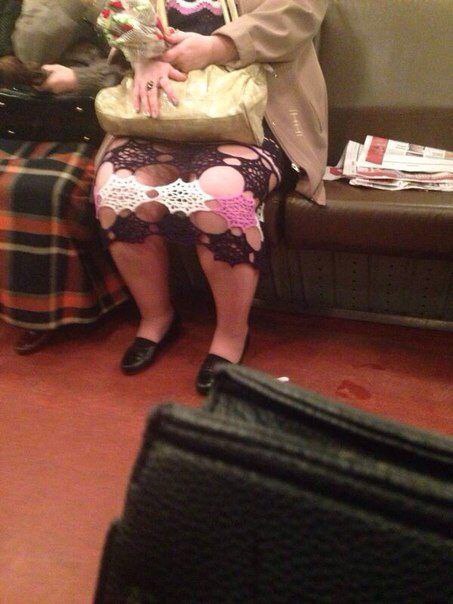 мода петербургского метро, мода метро, модники в транспорте, странные пассажиры метро 