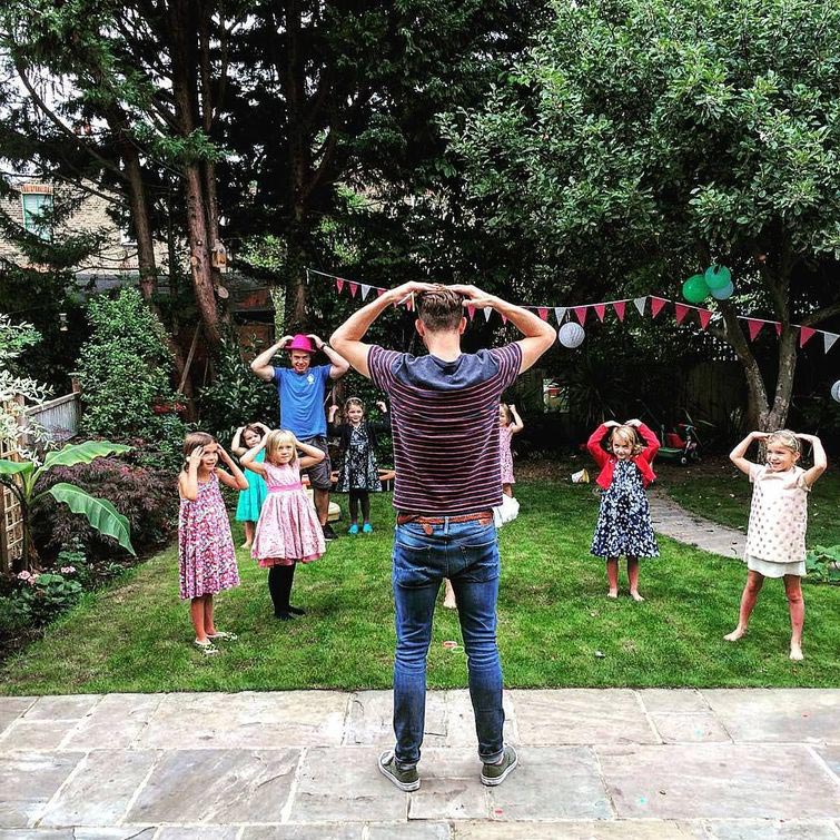 Инстаграм этого папы показывает суровую реальность жизни с 4-мя детьми суровая реальность жизни с 4-мя детьми, папа четырёх детей, Саймон Хупер, Simon Hooper