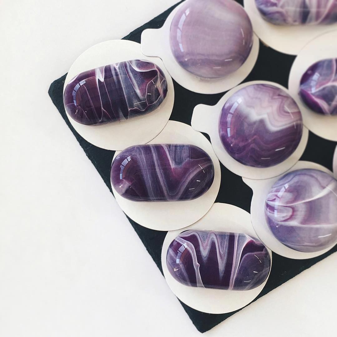 Зеркальные торты, которые выглядят как драгоценные камни Зеркальные торты, Ксения Пенкина торты