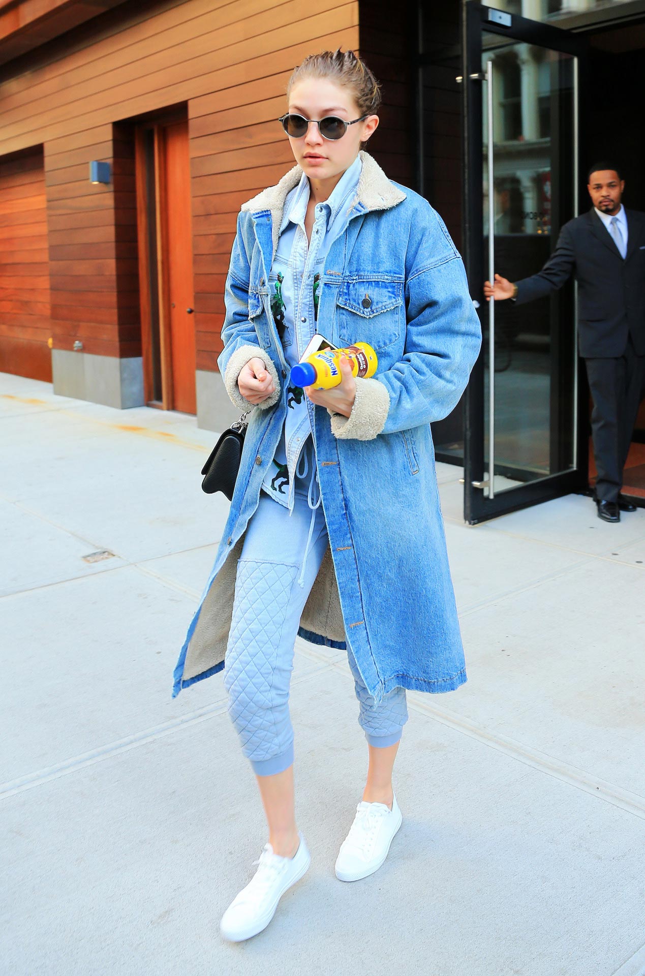 нелепые наряды звёзд, безвкусные наряды знаменитостей