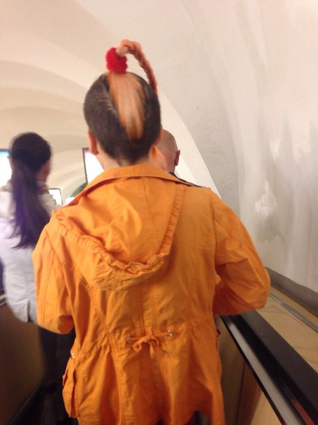 мода петербургского метро, мода метро, модники в транспорте, странные пассажиры метро 