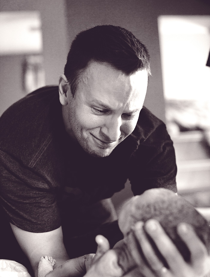 отцы и дети, папы с младенцами, день отца