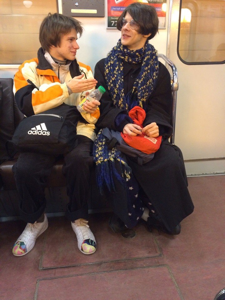 Мода от народа или 18 безумных пассажиров российского метро мода петербургского метро, мода метро, модники в транспорте, странные пассажиры метро