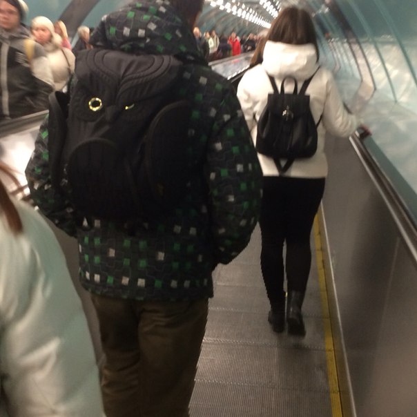 мода петербургского метро, мода метро, модники в транспорте, странные пассажиры метро 