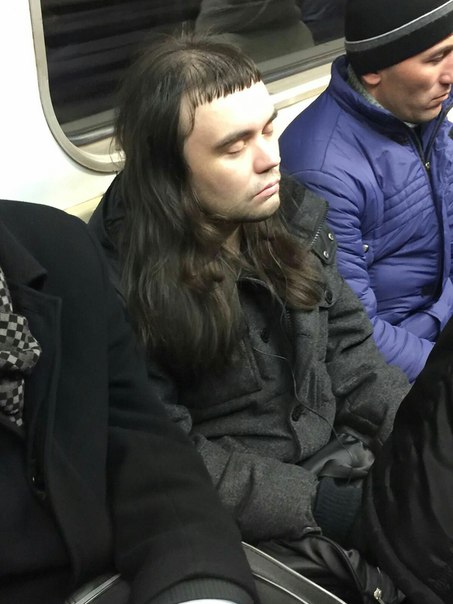 мода петербургского метро, мода метро, модники в транспорте, странные пассажиры метро 
