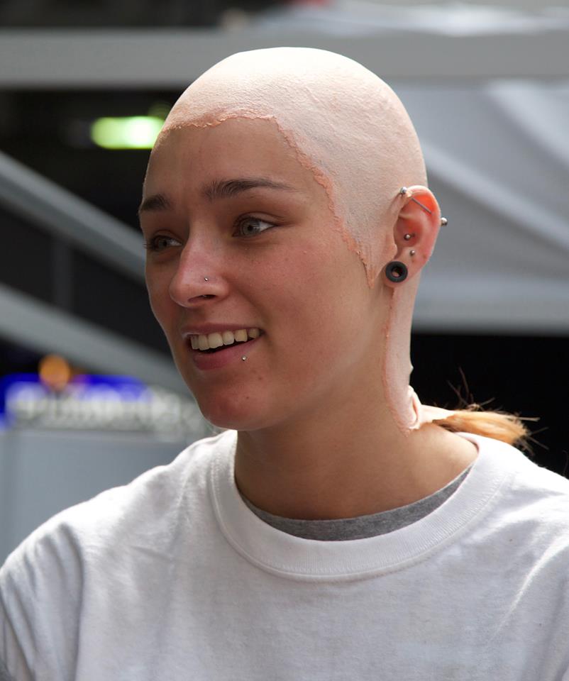 превращение девушки в старого панка, Нил Гортон, Neill Gorton