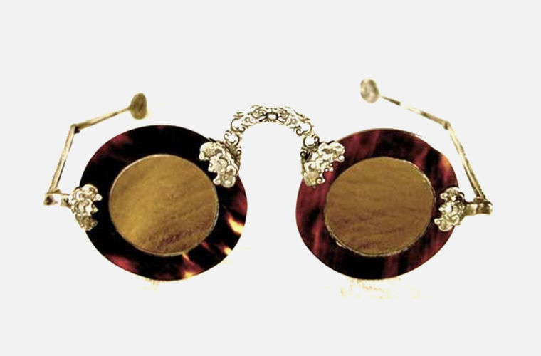 вещи из прошлого, Предметы древности