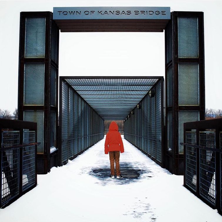 рай для перфекционистов, Symmetrical monsters