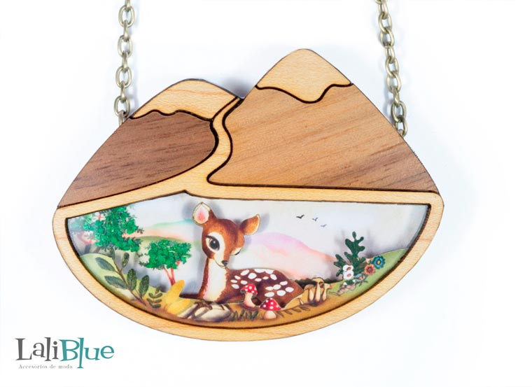 деревянные ожерелья со сказками, Сказки на шее, ожерелья из дерева сказки