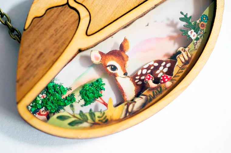 деревянные ожерелья со сказками, Сказки на шее, ожерелья из дерева сказки