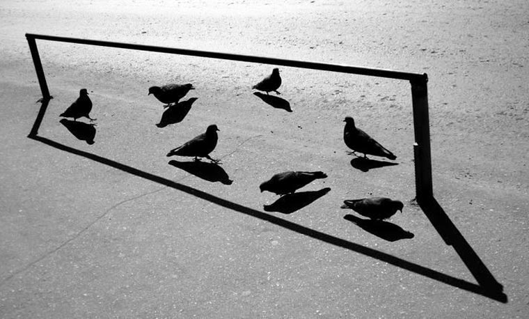 Геометрия теней, тёмный сюрреализм, фотограф Алексей Меньшиков